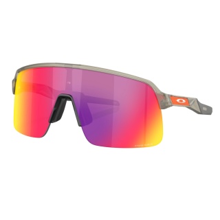 Okulary przeciwsłoneczne Oakley Sutro Lite (kolor szkła: Prizm road) szare matowe - 1 para okularów z twardym etui.